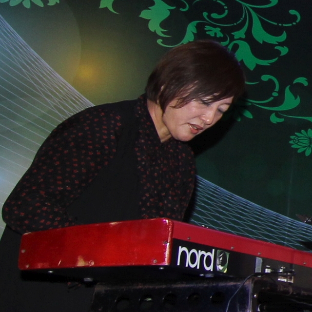 Mayumi Kitazono on Piano
